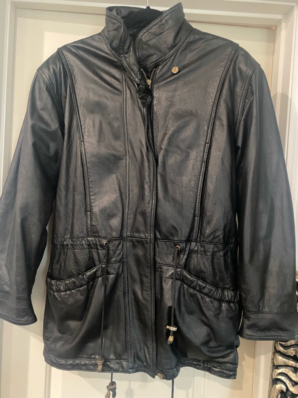 Vintage Black Leather Zip-Up Jacket with Drawstring Waist
